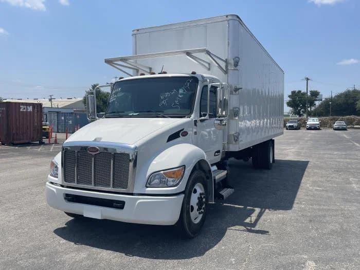 2025 Peterbilt 536 in Dallas, TX — photo 3