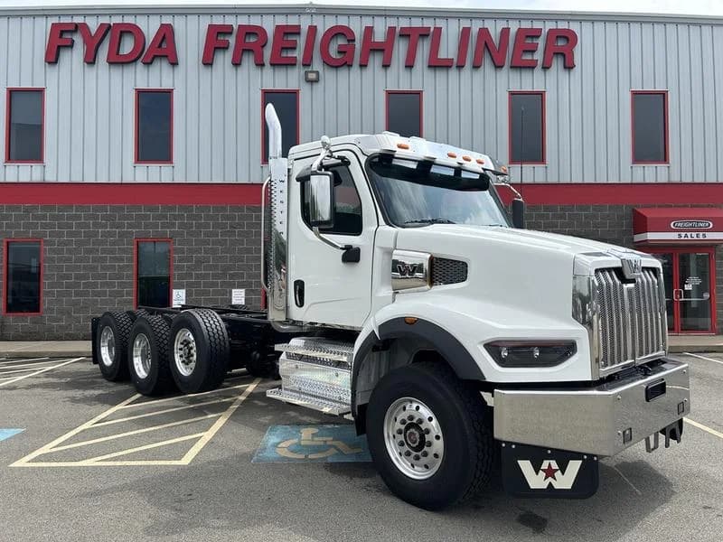 2026 Western Star 49X in Pittsburgh, PA — photo 2