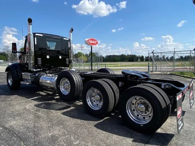 2027 Peterbilt 567 in Lima, OH — photo 4