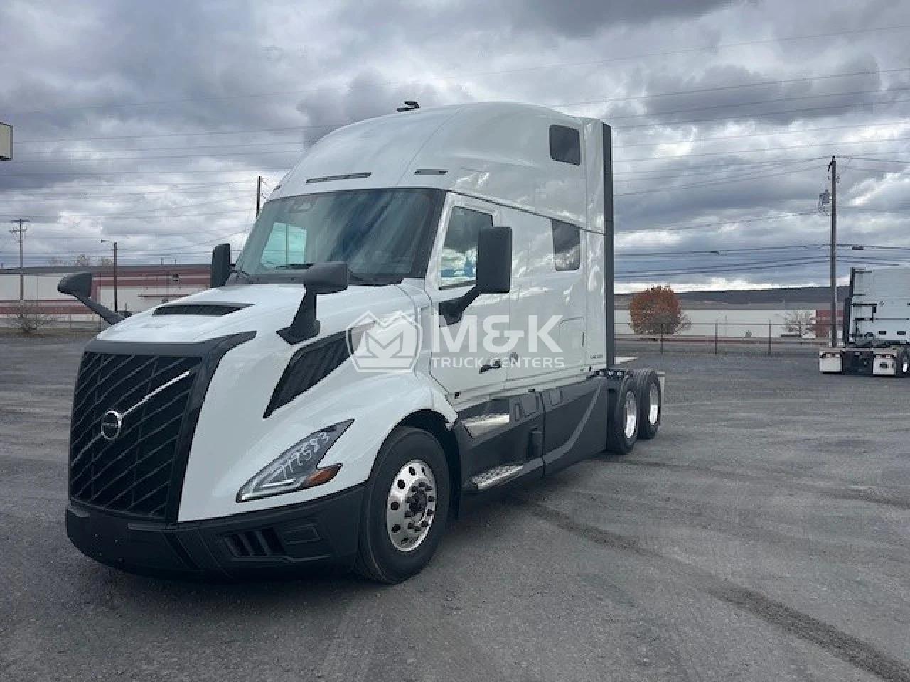2026 Volvo VNL 860 in DUNMORE, PA