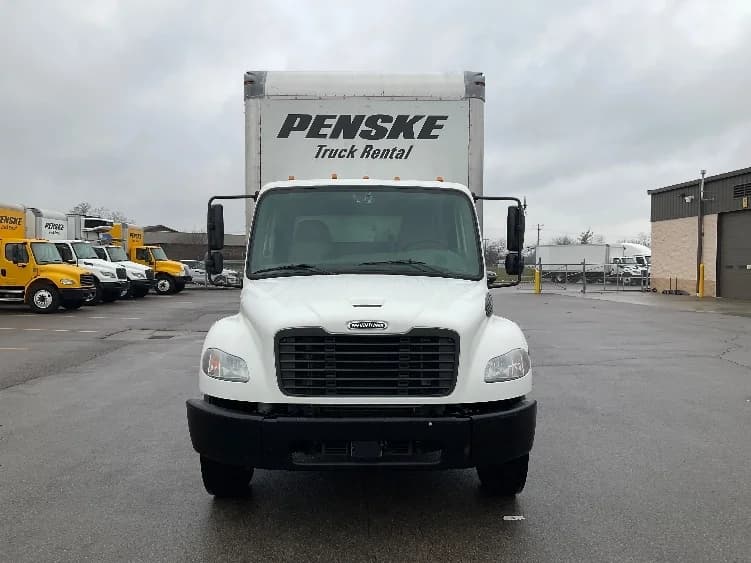 2022 Freightliner M2 106 in Piqua, OH — photo 2