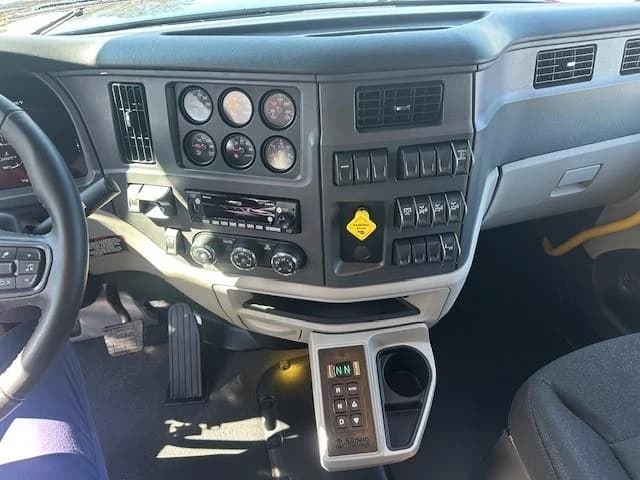 2027 Peterbilt 567 in Haines City, FL — photo 14