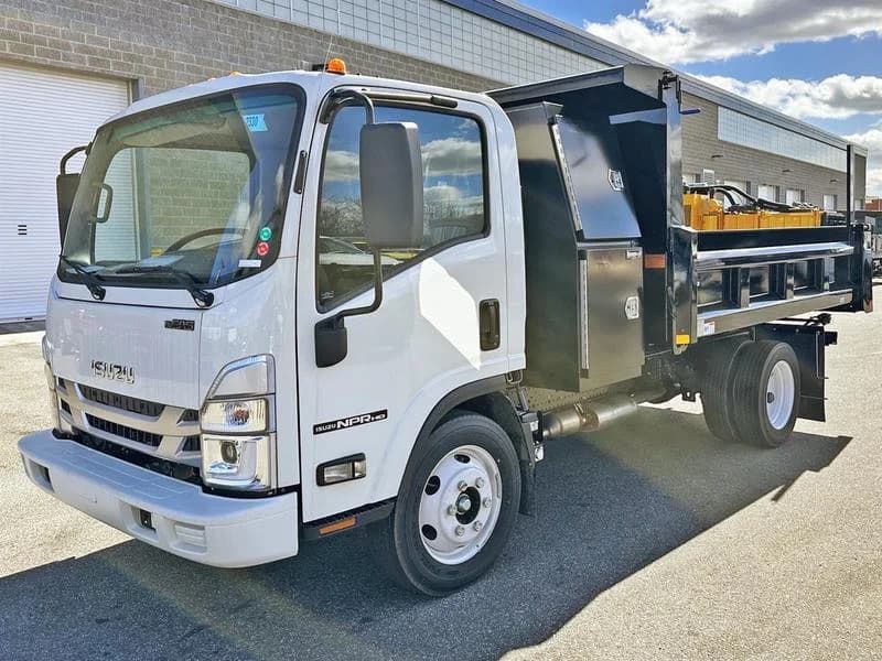 2024 Isuzu NPR