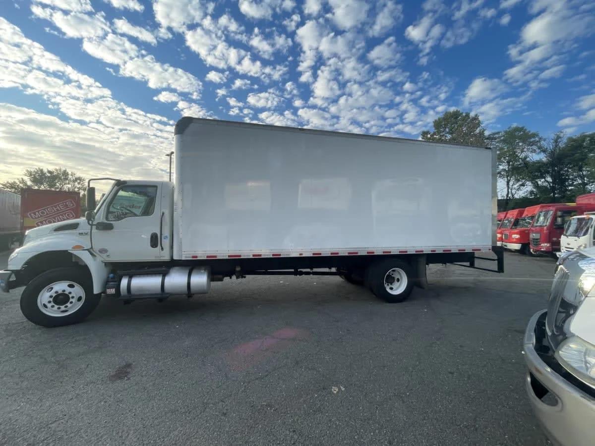2020 International MV in Newark, NJ — photo 10