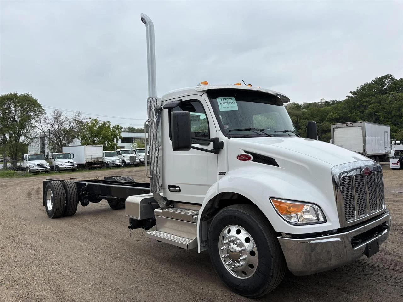 2026 Peterbilt 536 in South St. Paul, MN — photo 3