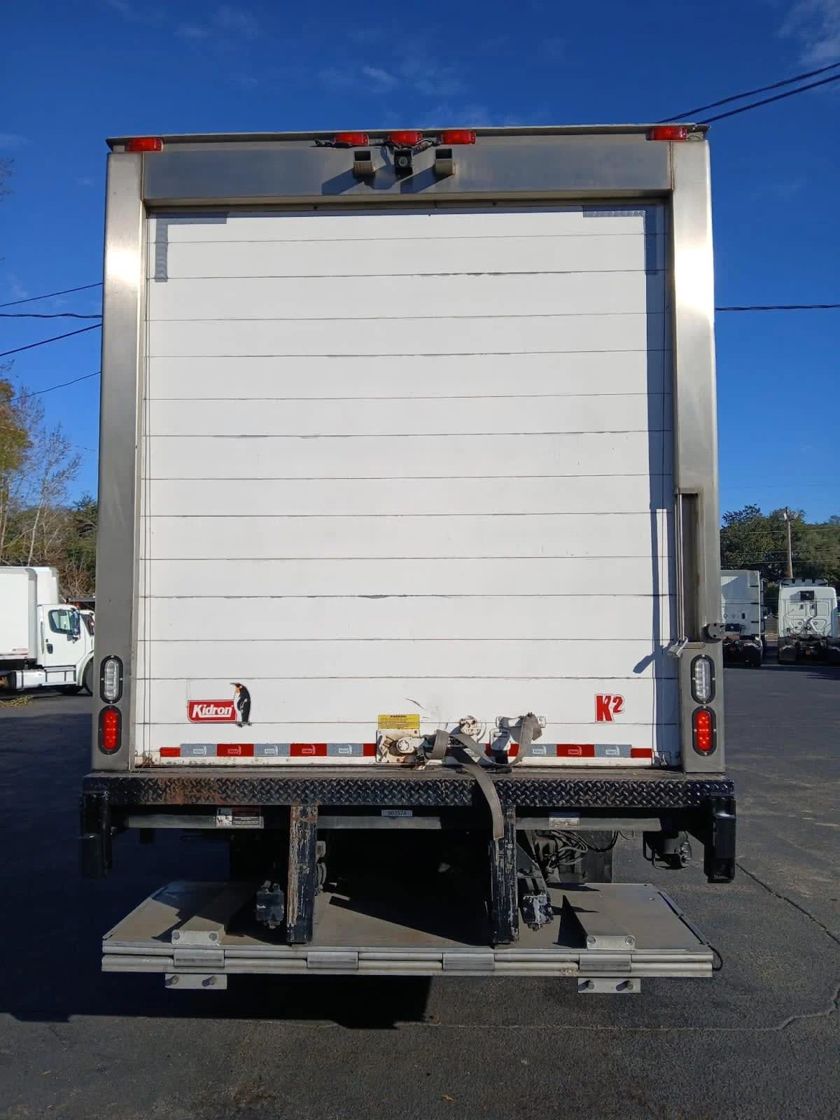 2019 Freightliner M2 106 in Atlanta, GA — photo 5