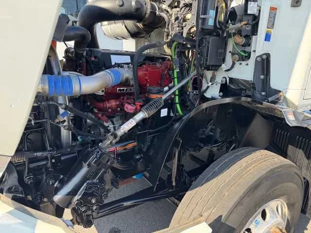 2023 Mack Anthem in Little Rock, AR — photo 6