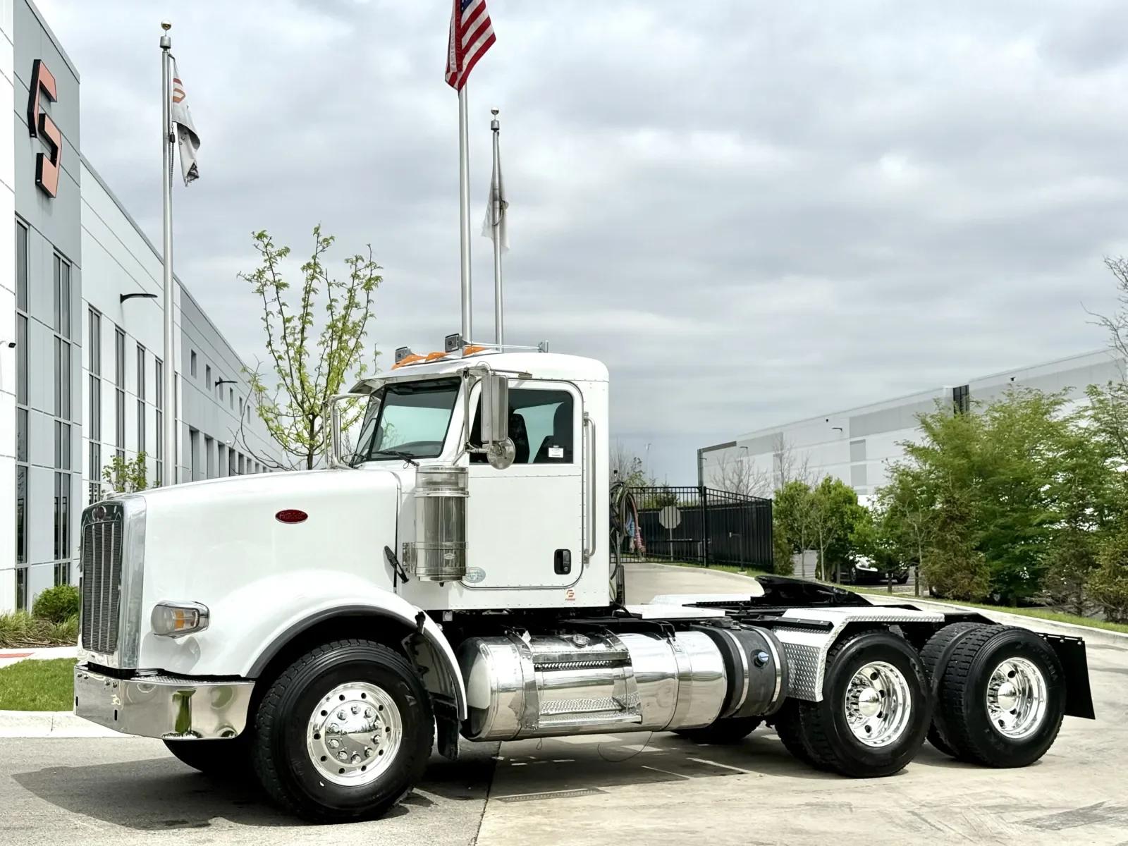 2015 Peterbilt 367