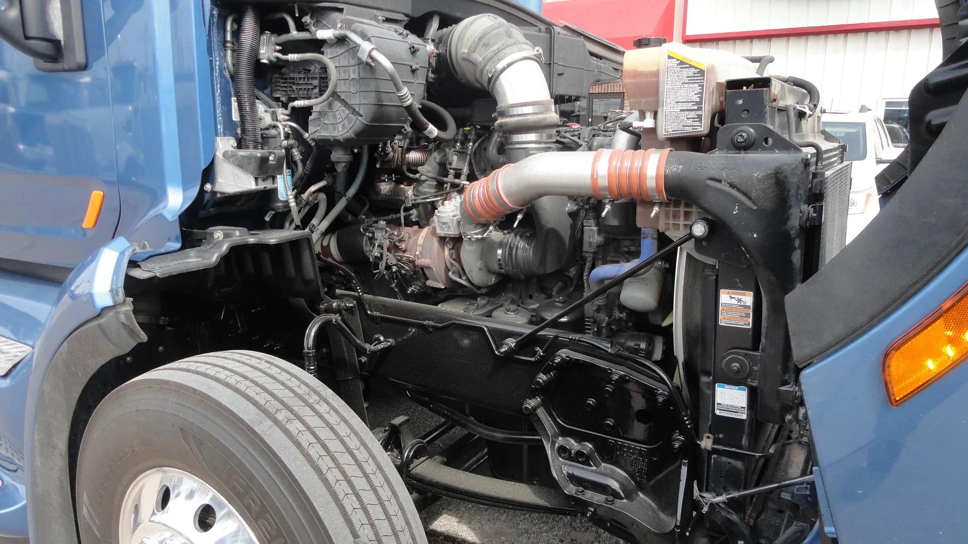 2022 Peterbilt 579 in O'Fallon, MO — photo 10