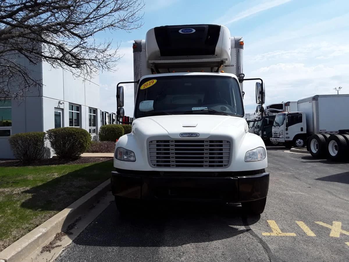 2019 Freightliner M2 106 in Bolingbrook, IL — photo 2