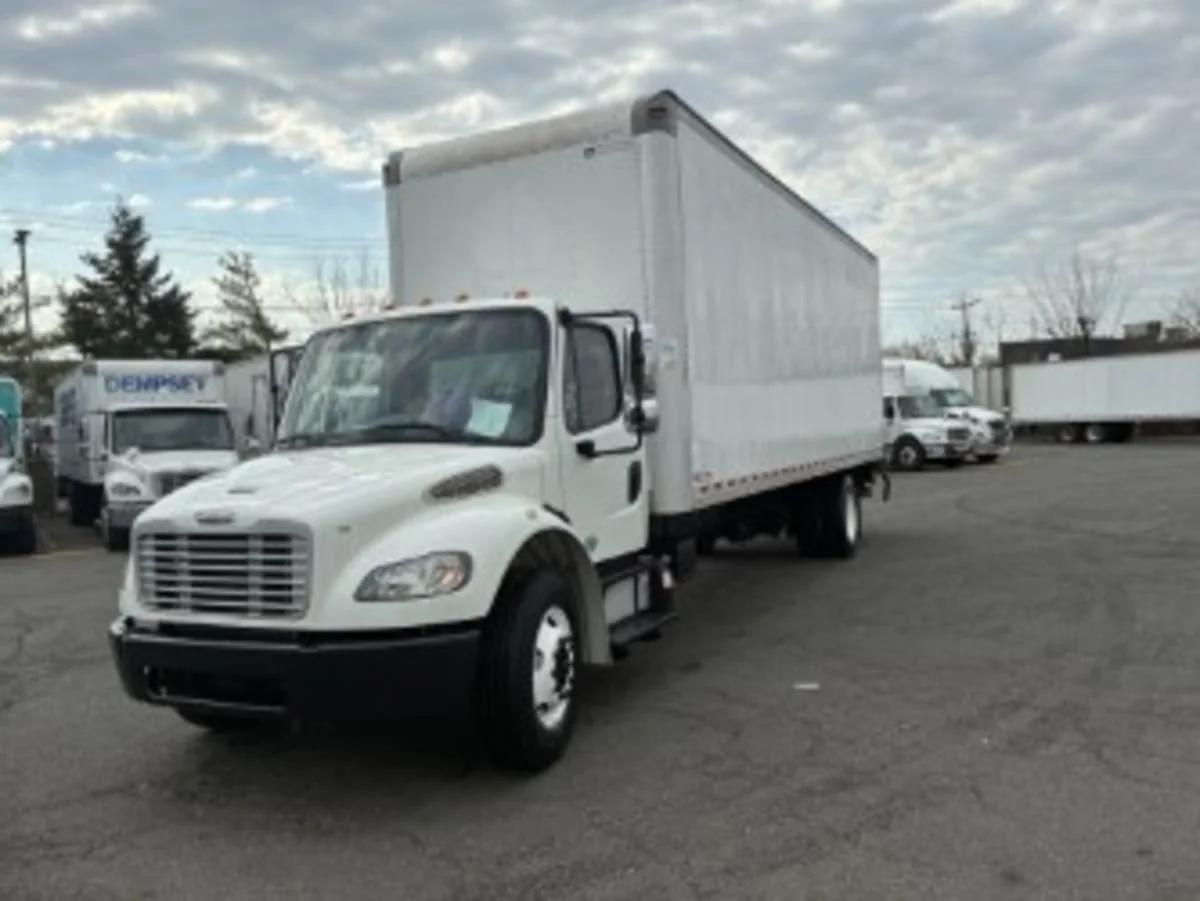 2017 Freightliner M2 106