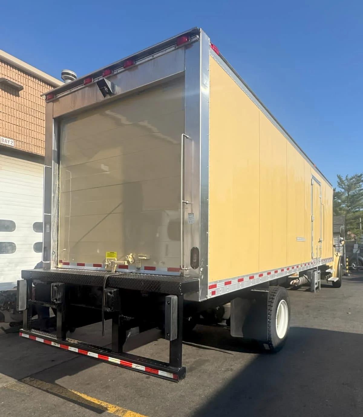 2019 Freightliner M2 106 in Newark, NJ — photo 4