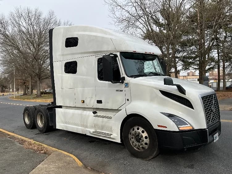 2022 Volvo VNL 760 in Reading, PA