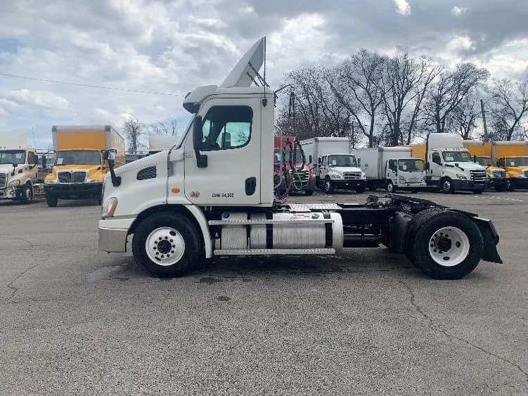 2019 Freightliner Cascadia in Nashville, TN — photo 4