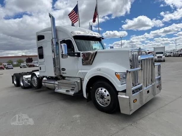 2022 Kenworth W990 in Salt Lake City, UT — photo 3