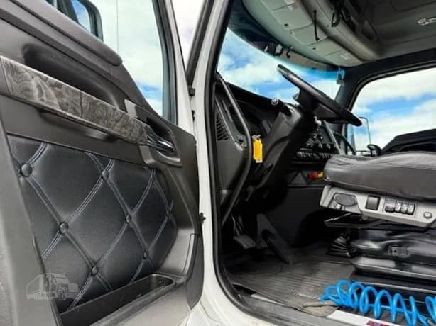 2022 Kenworth W990 in Salt Lake City, UT — photo 12