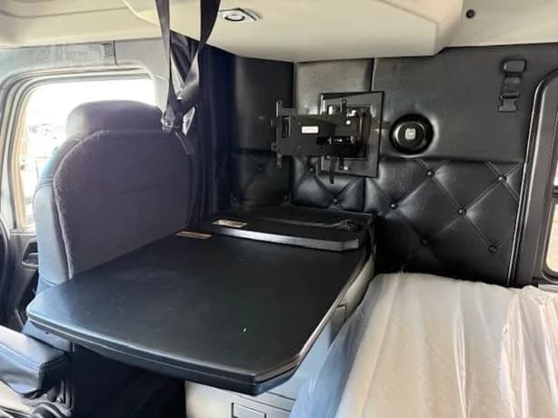 2022 Kenworth W990 in Salt Lake City, UT — photo 22