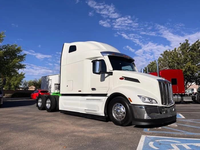 2026 Peterbilt 579 in Albuquerque, NM — photo 5