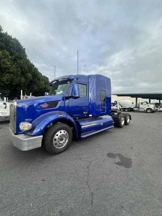 2024 Peterbilt 567 in Los Angeles, CA — photo 2