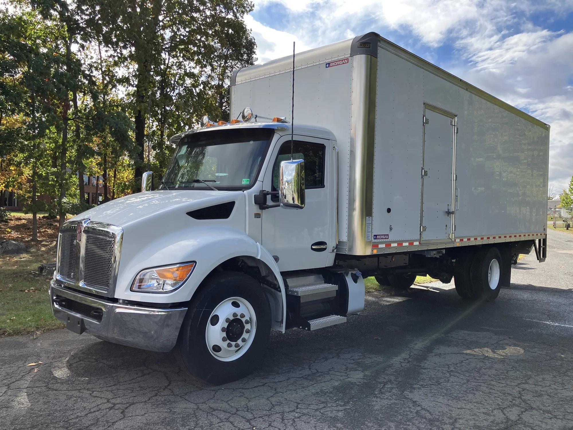 2025 Kenworth T280