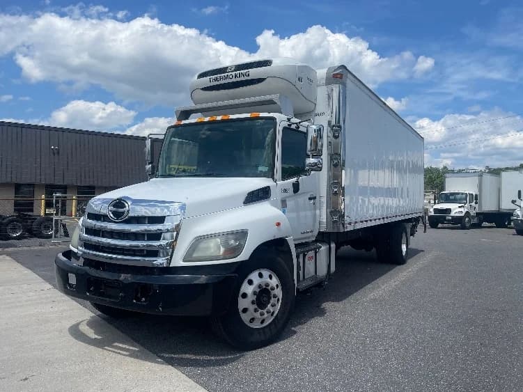 2018 Hino 338 in Swedesboro, NJ — photo 3