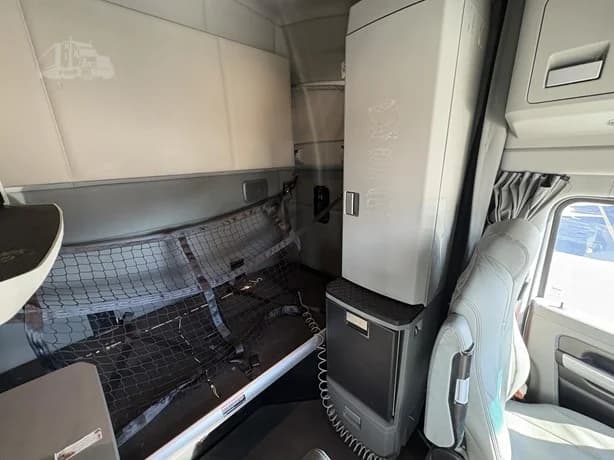 2021 Kenworth T680 in Salt Lake City, UT — photo 15