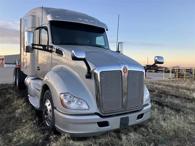 2021 Kenworth T680 in North Little Rock, AR