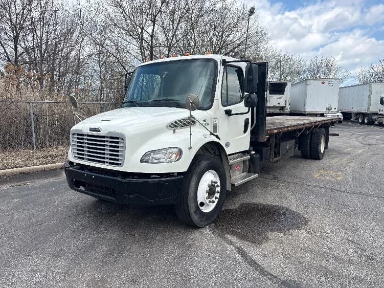 2022 Freightliner M2 106 in Middlefield, OH — photo 3