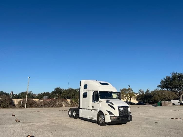 2024 Volvo in Tampa, FL