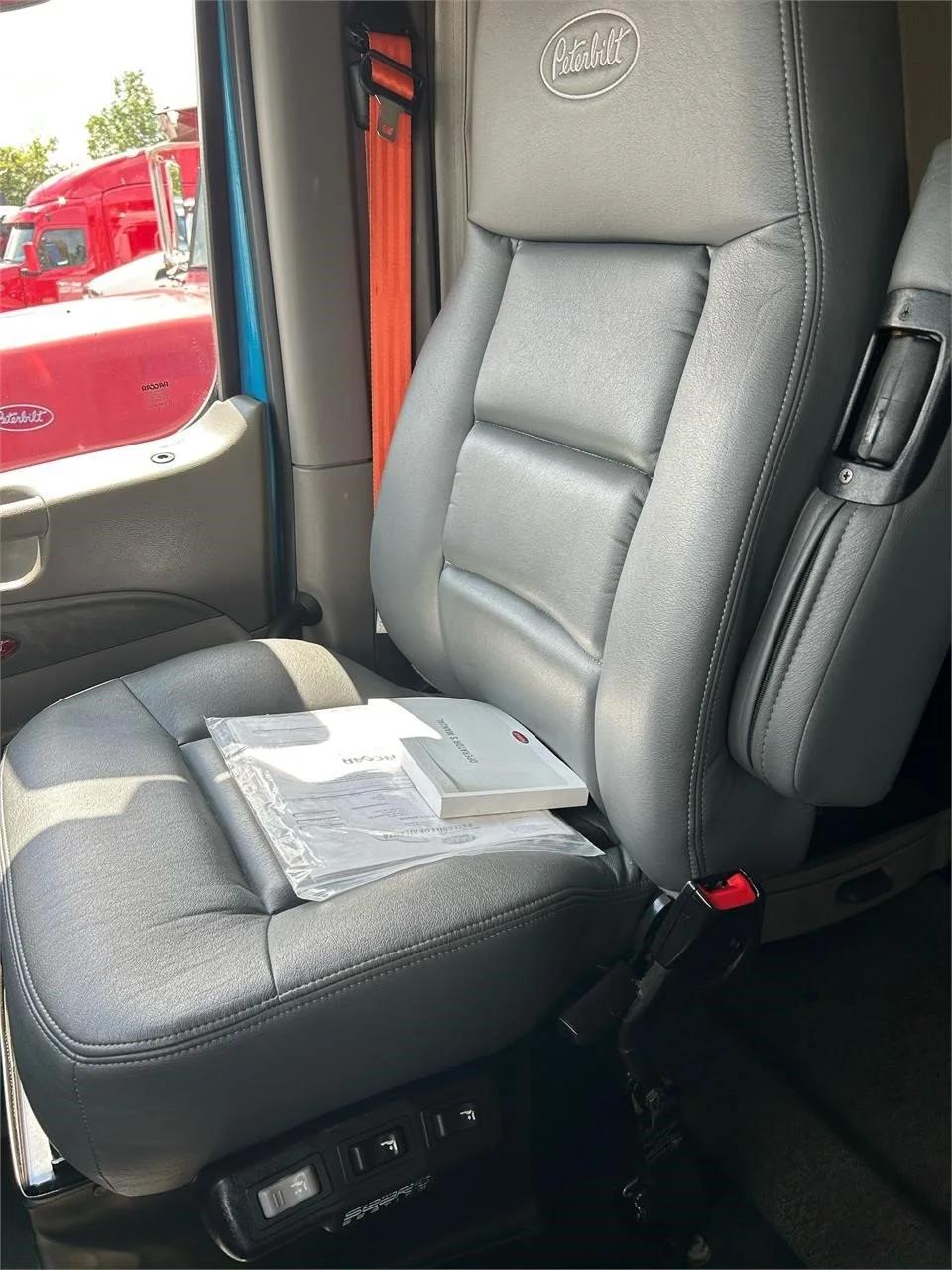 2019 Peterbilt 567 in Zanesville, OH — photo 19