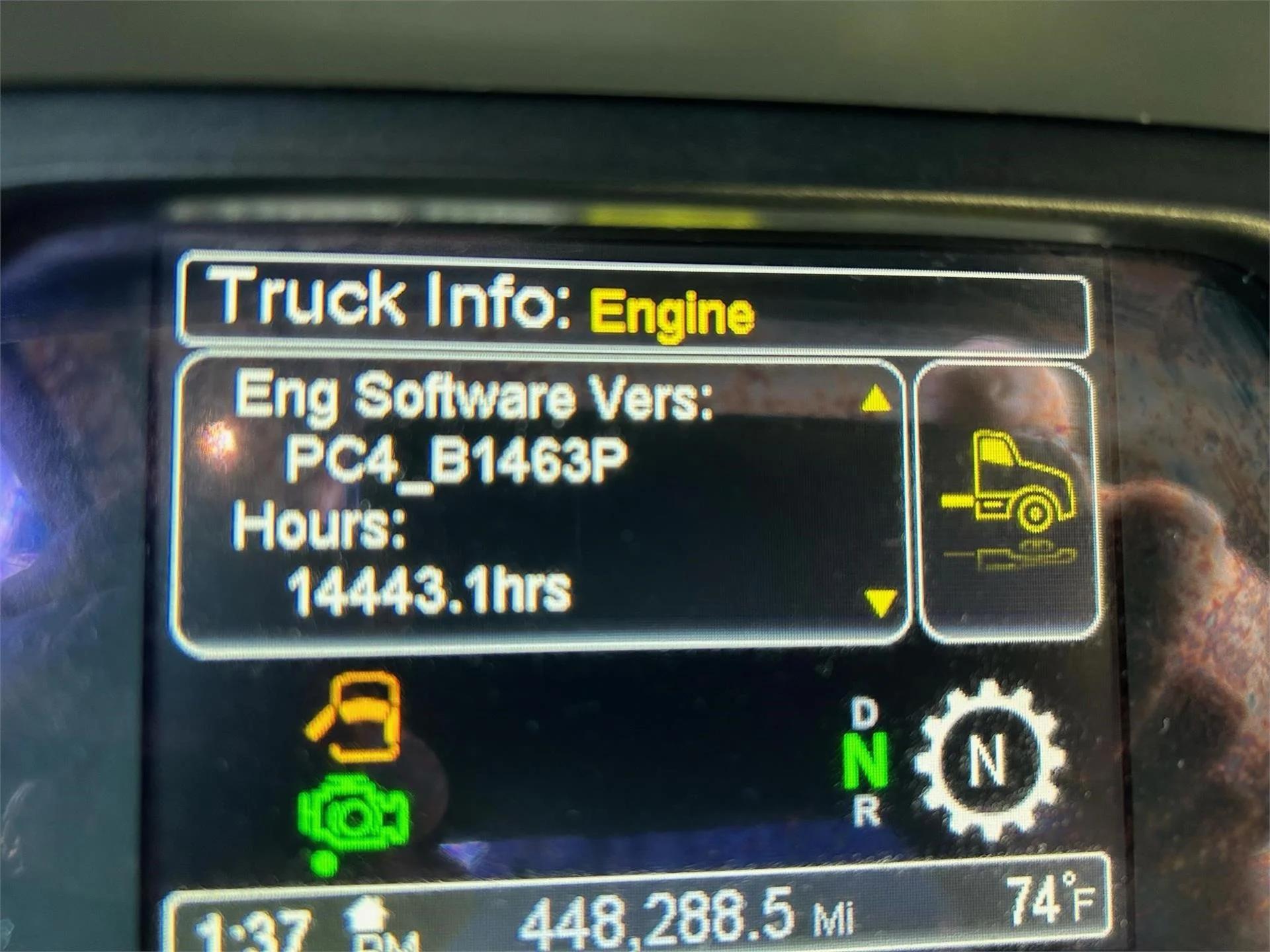 2019 Peterbilt 567 in Zanesville, OH — photo 17