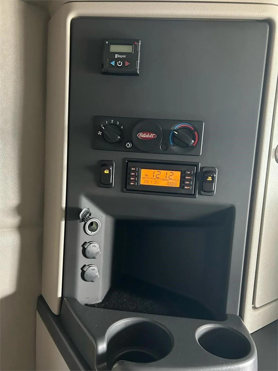 2019 Peterbilt 567 in Zanesville, OH — photo 26