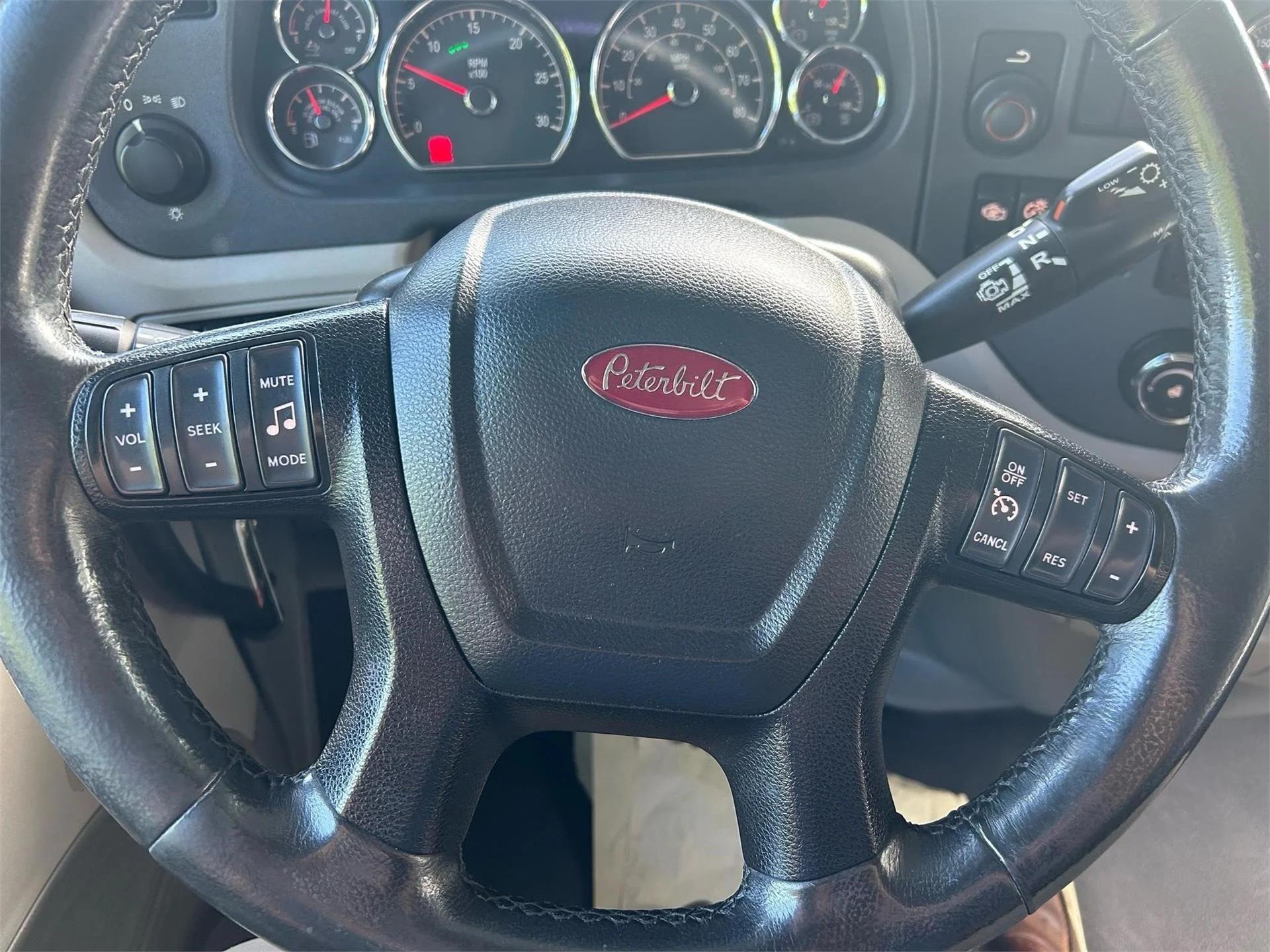 2019 Peterbilt 567 in Zanesville, OH — photo 15