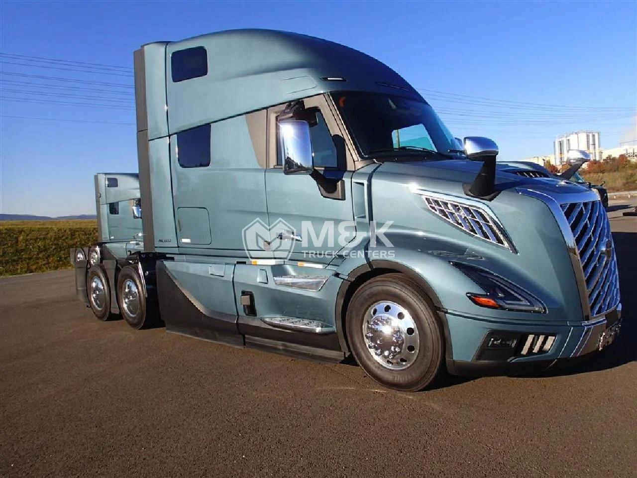 2025 Volvo VNL 860