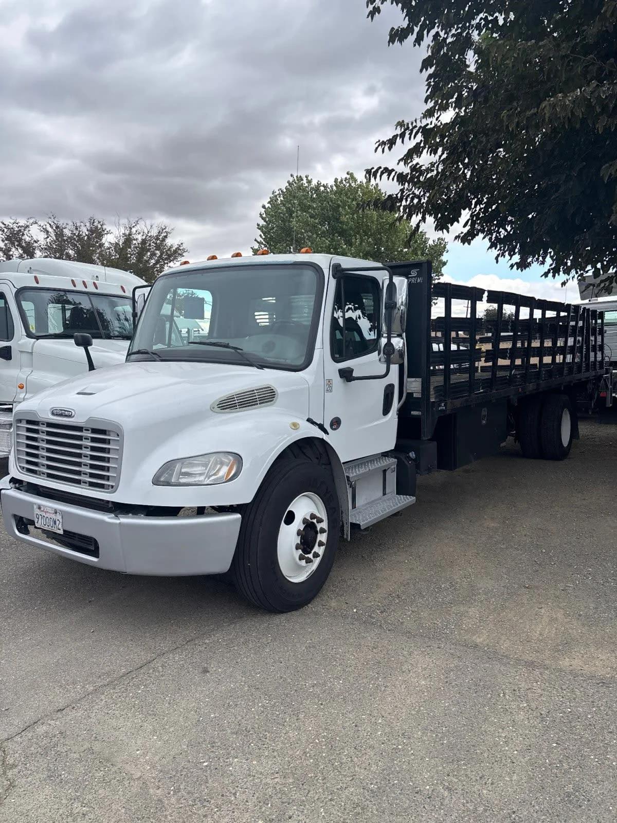 2019 Freightliner M2 106