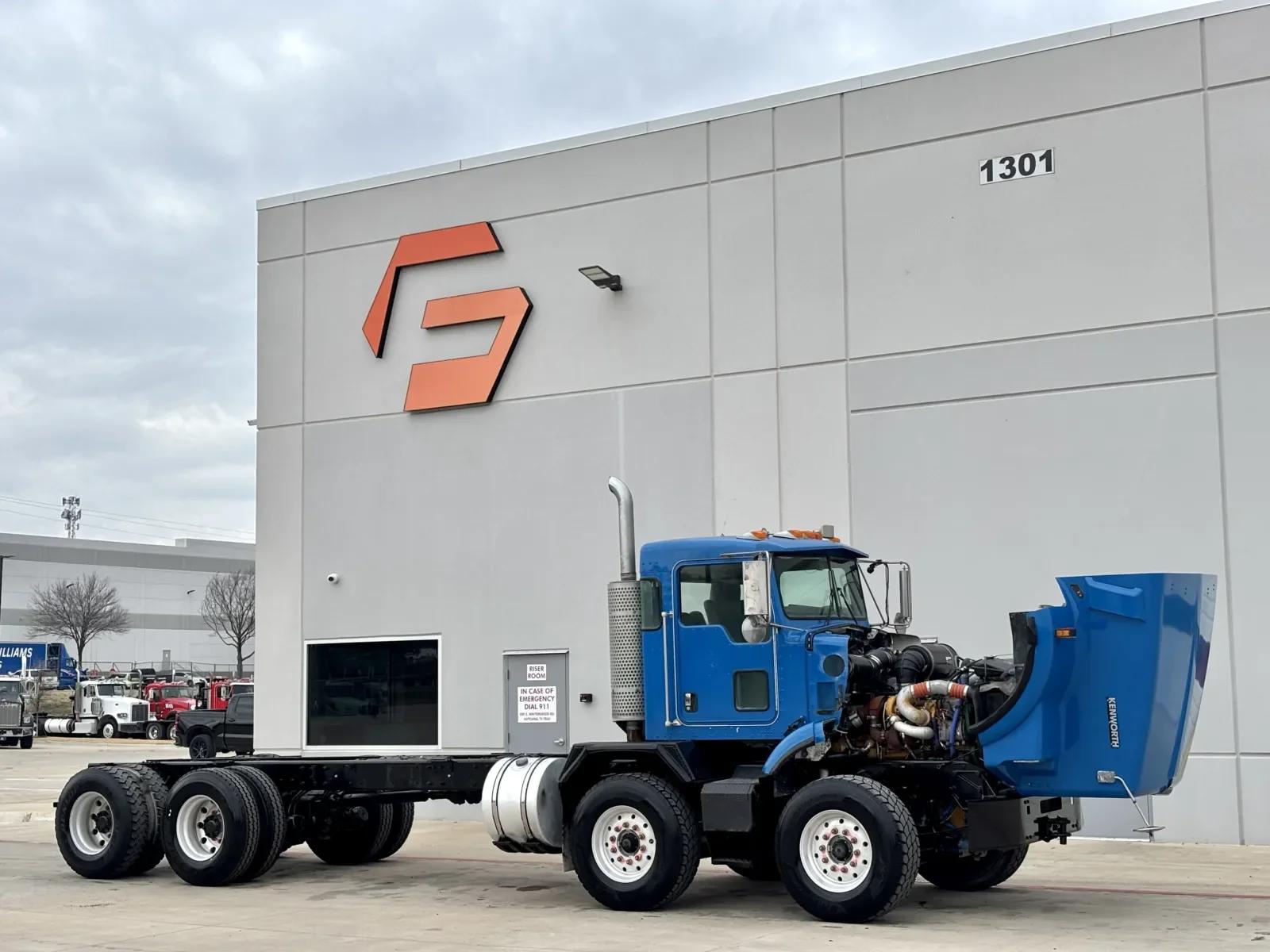 2005 Kenworth T800 in Hutchins, TX — photo 9