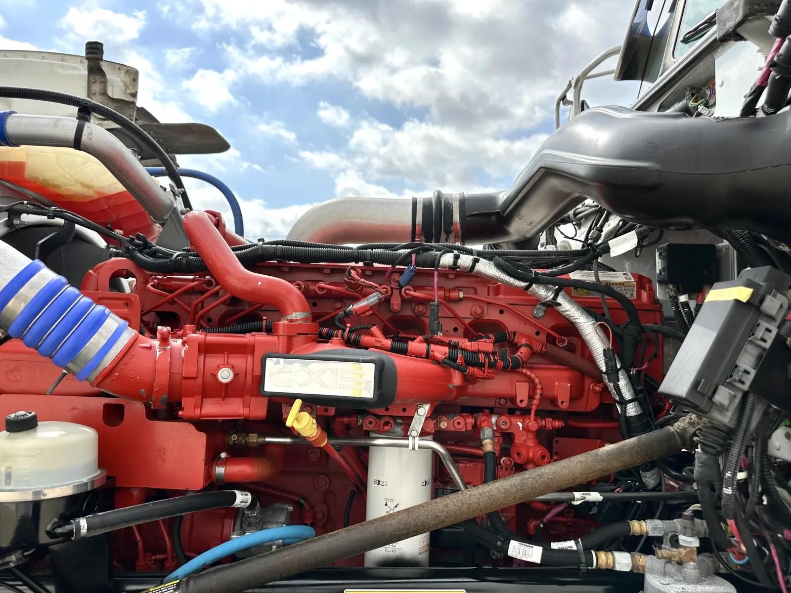 2022 Peterbilt 389 in Hutchins, TX — photo 13