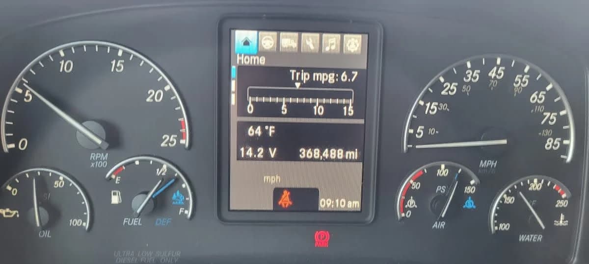 2020 Freightliner Cascadia in Jacksonville, FL — photo 13