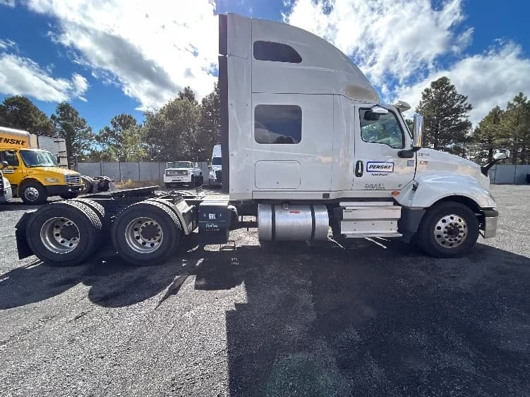 2021 International LT in Flagstaff, AZ — photo 8
