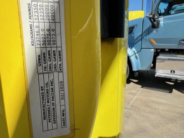 2021 Peterbilt 579 in Dallas, TX — photo 26