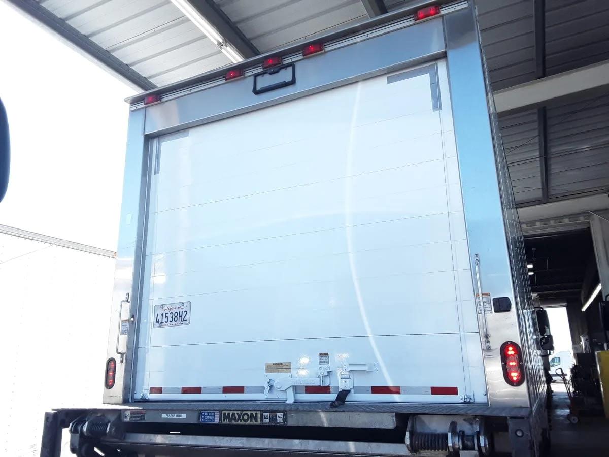 2018 Freightliner M2 106 in Montebello, CA — photo 5