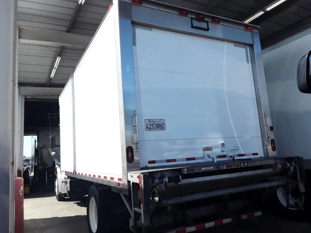 2018 Freightliner M2 106 in Montebello, CA — photo 6