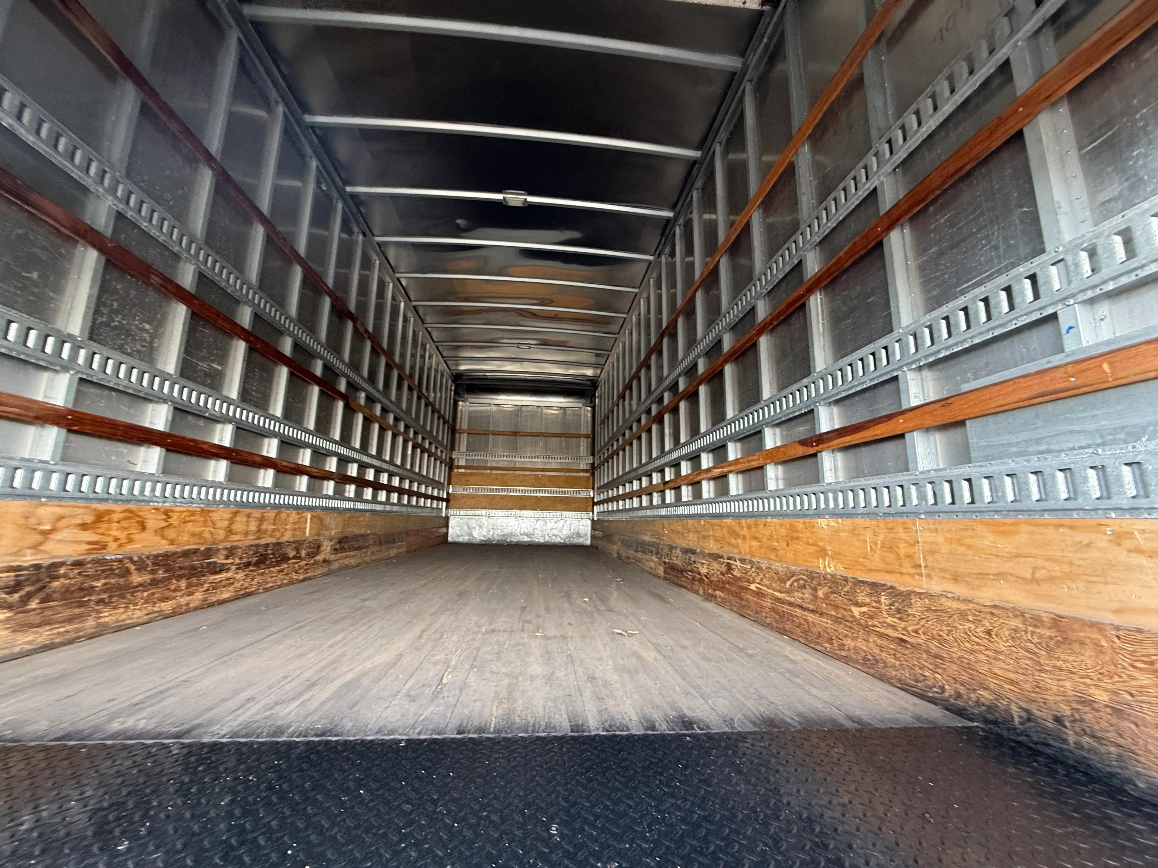 2020 Freightliner M2 106 in Dayton, OH — photo 13