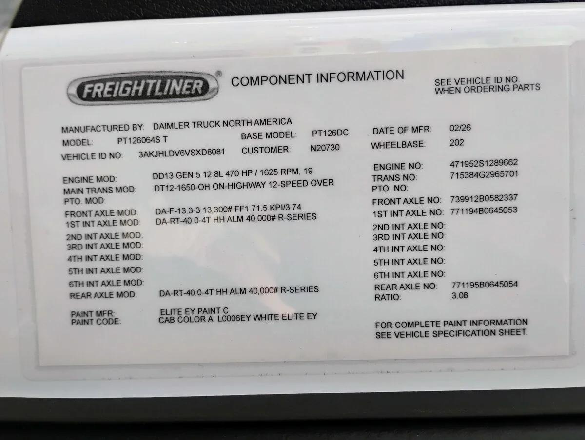 2027 Freightliner Cascadia — photo 18
