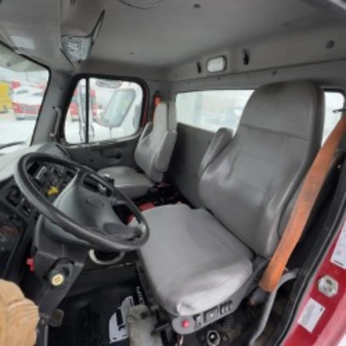 2019 Freightliner 114SD in Syracuse, NY — photo 7