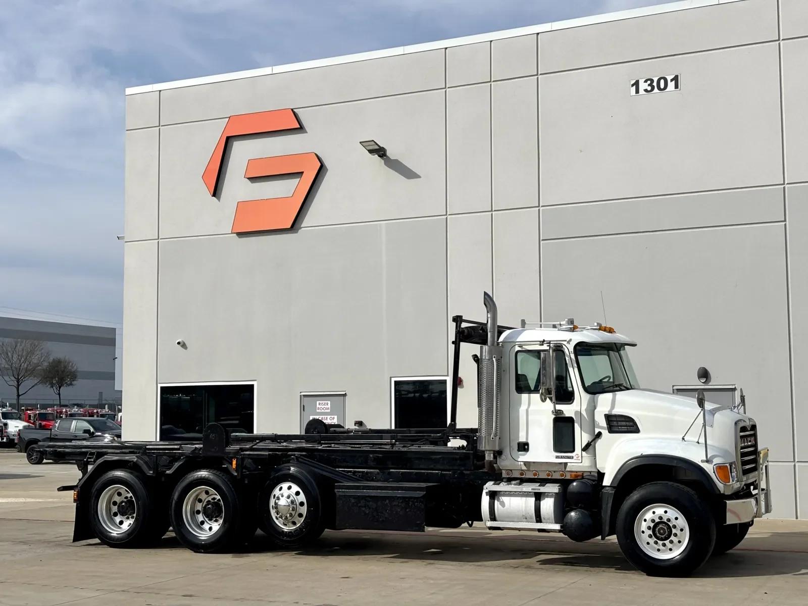 2006 Mack Granite