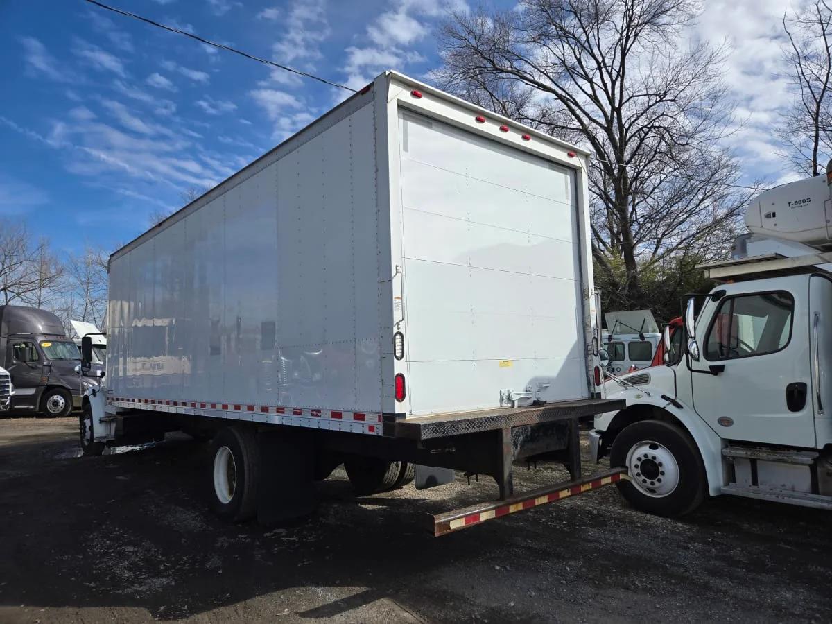 2016 Freightliner M2 106 in Bensalem, PA — photo 6