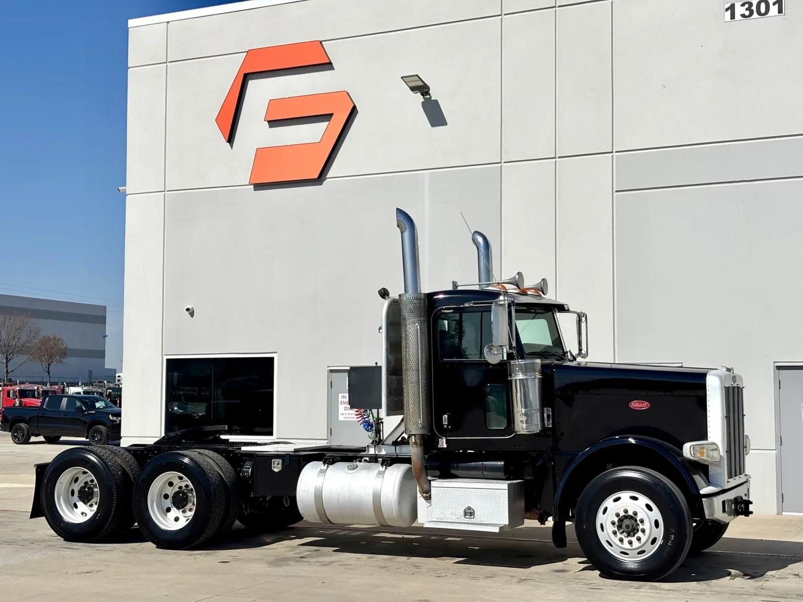 2009 Peterbilt 388