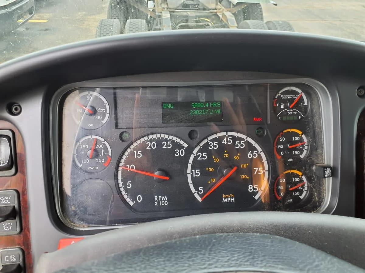 2016 Freightliner M2 106 in Bolingbrook, IL — photo 10