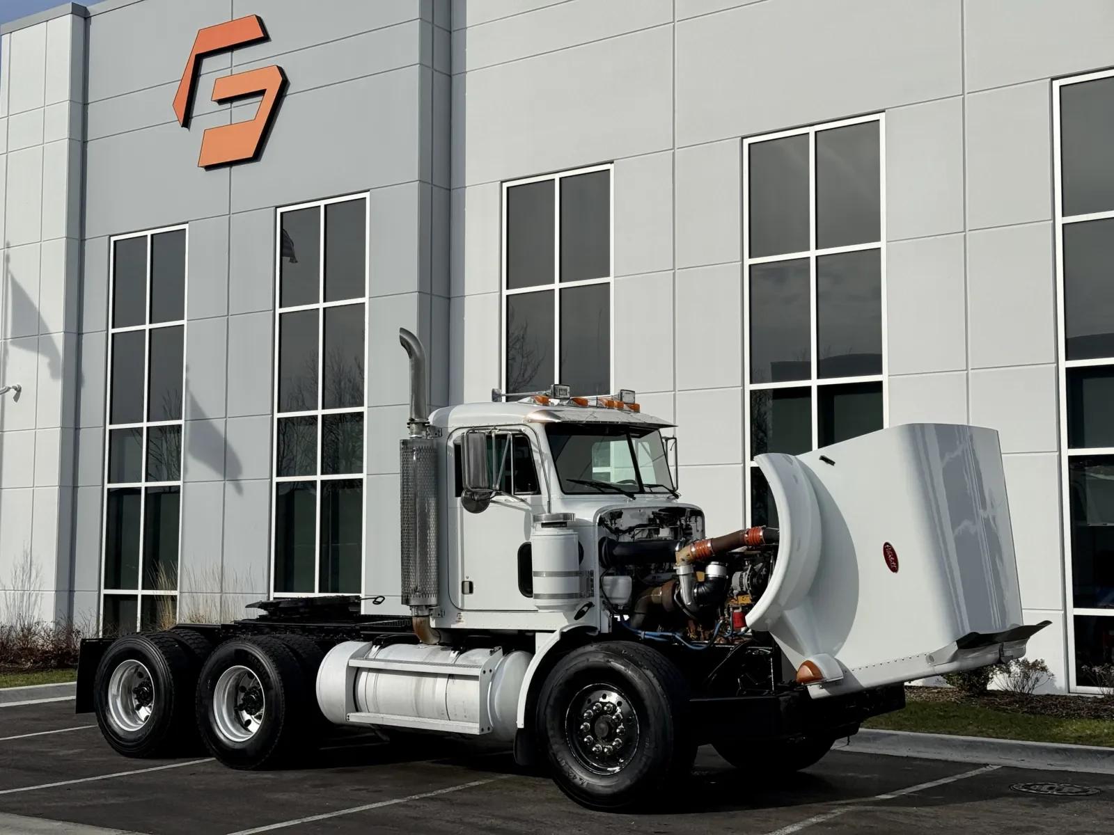 1994 Peterbilt in New Lenox, IL — photo 9